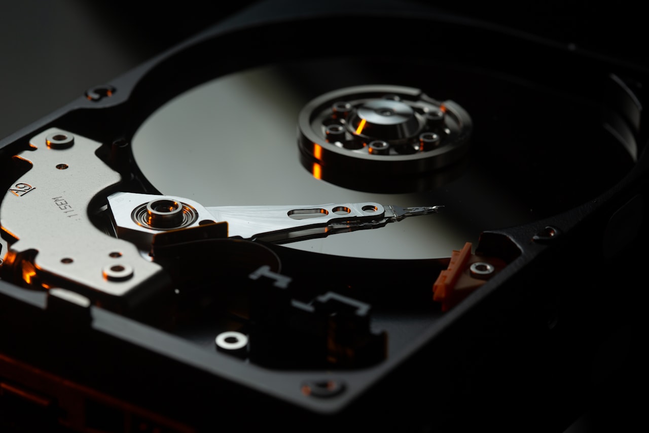NVMe Diskli Sunucular Hosting Performansını Nasıl Etkiler?